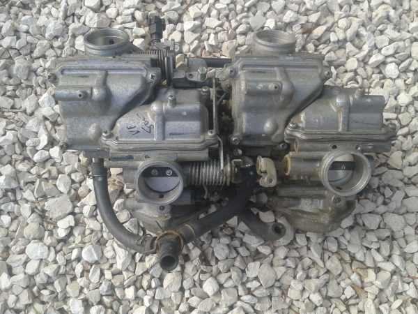 Rampe carburateur honda 500 vff 1985