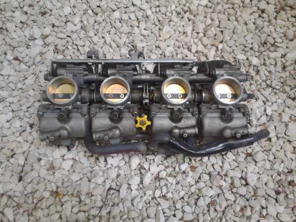 Rampe carburateur honda 600 hornet 2004