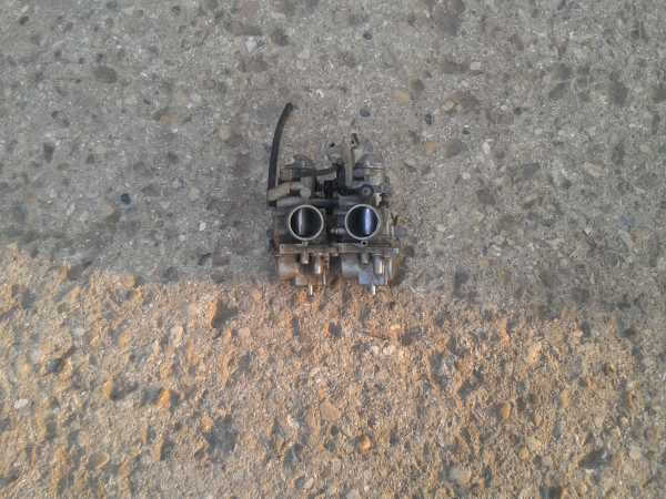 Rampe carburateur honda 600 xlm paris dakar 1984