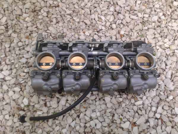 Rampe carburateur honda 900 cbr 1996