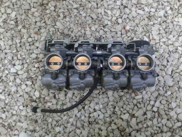 Vente Rampe carburateur honda 900 cbr 1996