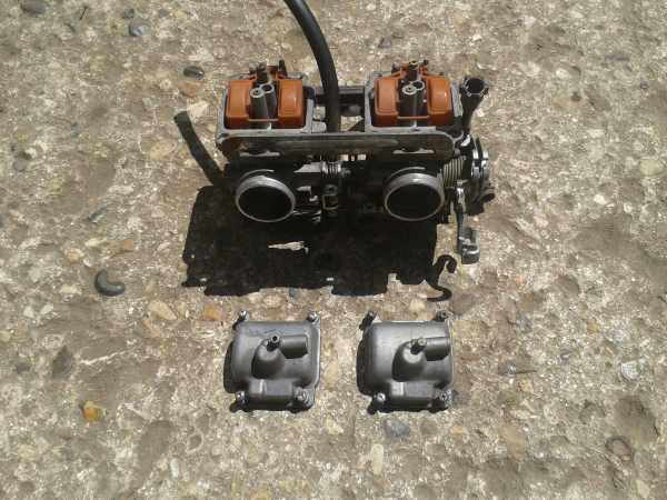 Annonce Rampe carburateur honda cb 450 s 1986