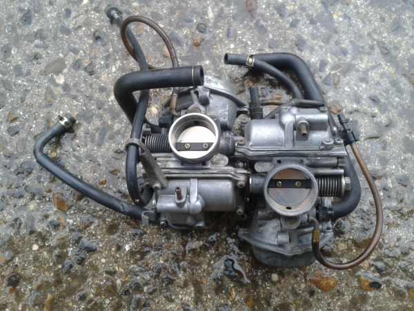 Rampe carburateur honda pc 800 pacific coast 1989