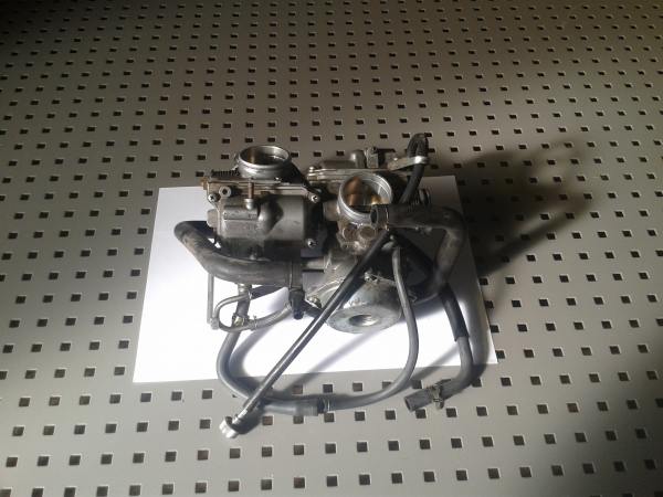 Annonce Rampe carburateur honda pc 800 pacific coast 1998