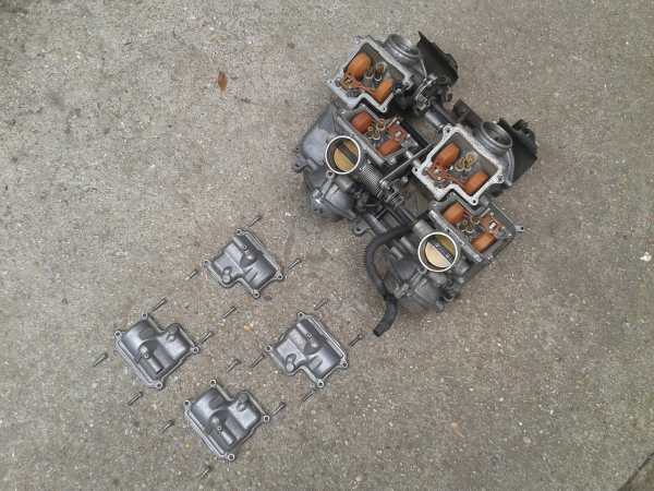 Annonce Rampe carburateur honda vf1000f 1985