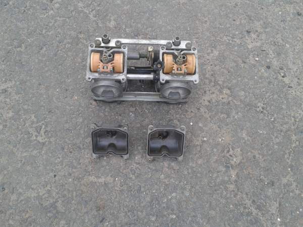 Annonce Rampe carburateur kawasaki 500 gpz 1991