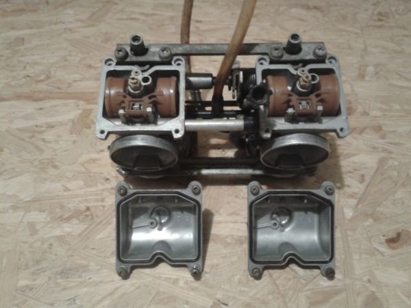 Vente Rampe carburateur kawasaki 500 gpz 1992