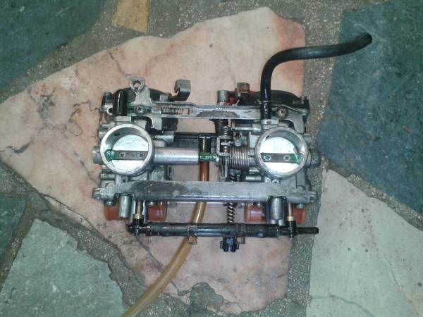 Rampe carburateur kawasaki 500 gpz 1993