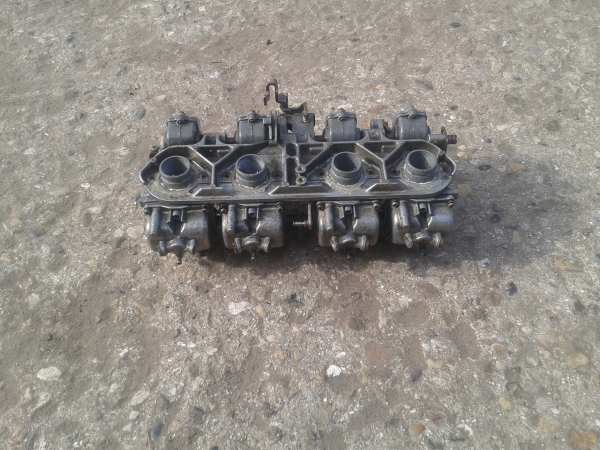 Rampe carburateur kawasaki z650b 1980