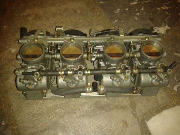 Vente Rampe carburateur kawasaki zxt10c 1991