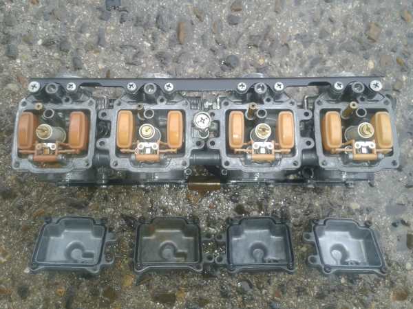 Rampe carburateur suzuki 1100 gsxr formula 1988