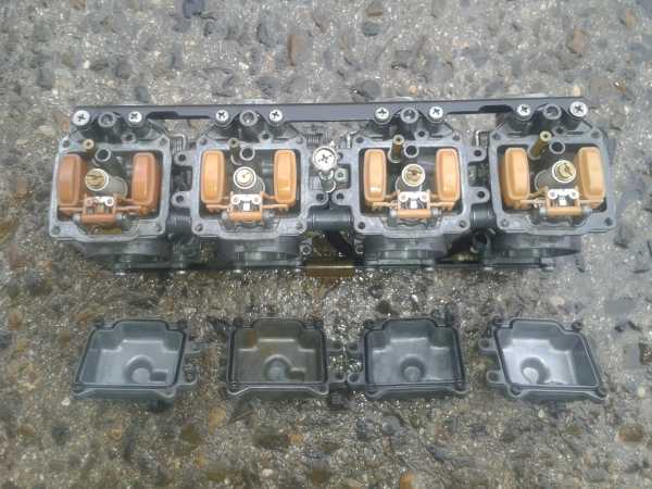 Vente Rampe carburateur suzuki 1100 gsxr formula 1988