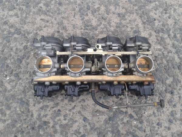 Rampe carburateur suzuki 400 bandit 1994