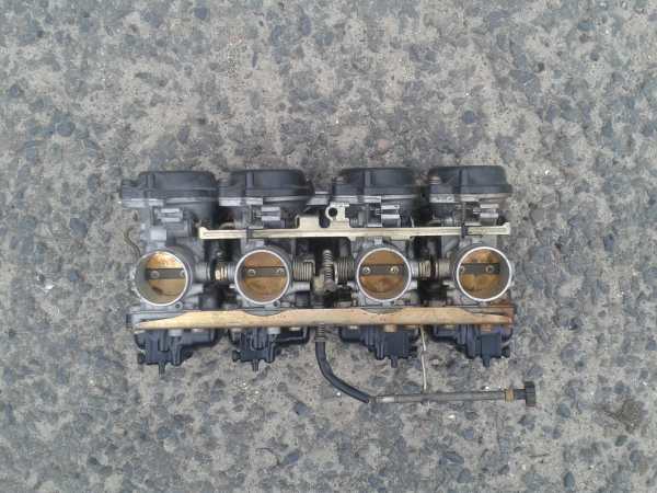 Vente Rampe carburateur suzuki 400 bandit 1994