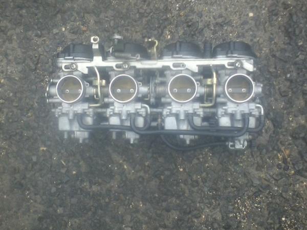 Rampe carburateur yamaha 1000 fazer 2002