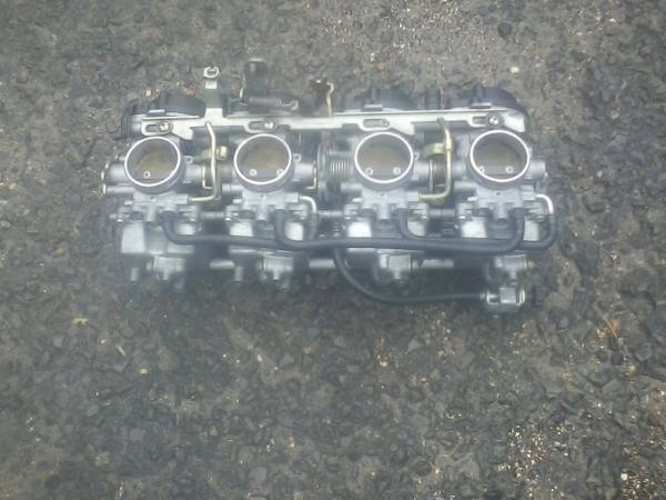 Annonce Rampe carburateur yamaha 1000 fazer 2002