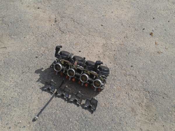 Annonce Rampe carburateur yamaha 1000r1 2000