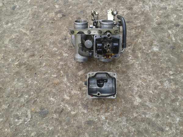 Rampe carburateur yamaha 600 ténéré 1985 pas cher