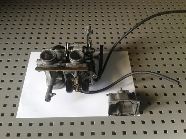 Rampe carburateur yamaha 600 xt 1994
