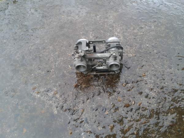 Vente Rampe carburateur yamaha xvz 550 1985