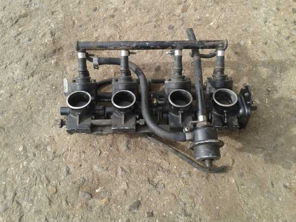 Annonce Rampe injection kawasaki 1100 gpz zx 1983