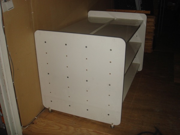 Rayon bois-m&eacute;tal tablette et pieds r&eacute;glables pas cher