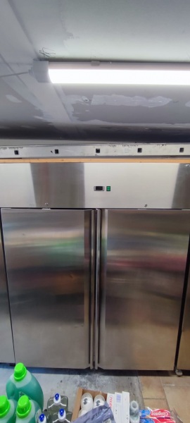 Réfrigérateur professionnel pas cher