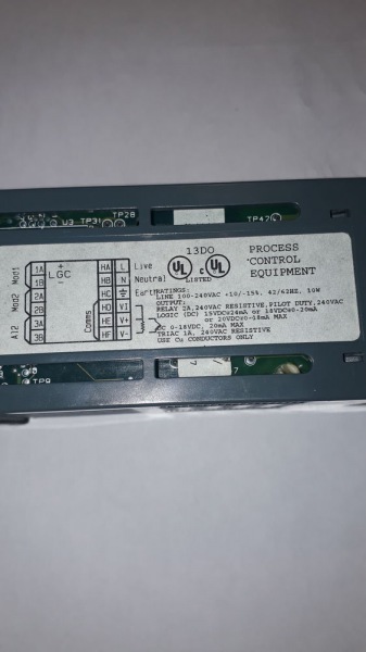 Vente Regulateur de temperature eurotherm 2216