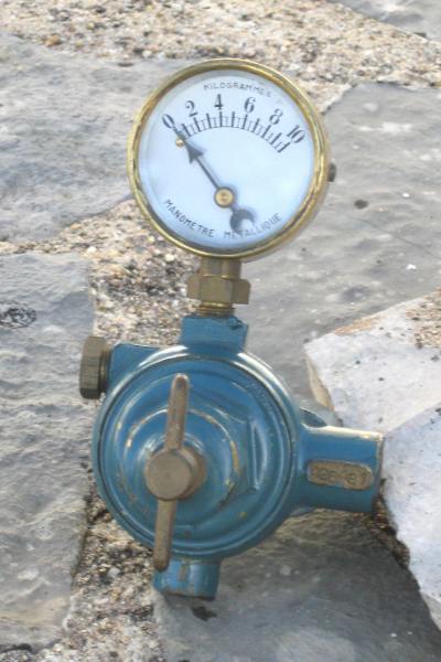 R&eacute;gulateur oror et manom&egrave;tre vintages