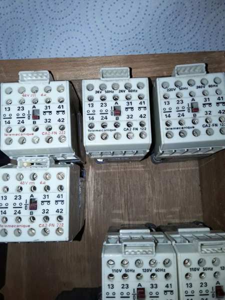 Vente Relais ca2 fn 240 ....ca2 fn140 -ca2 fn222- ca2 fn