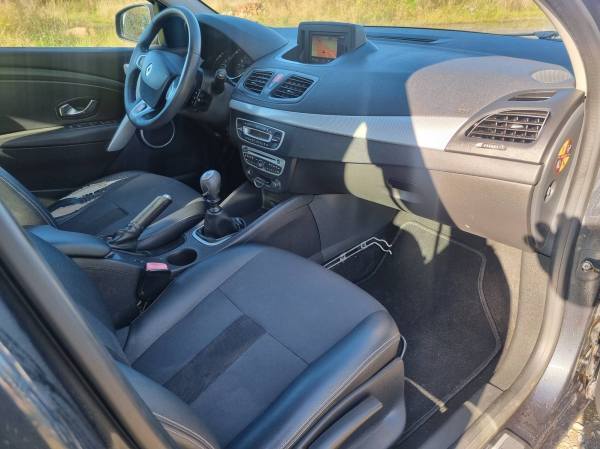 Annonce Renault fluence 1.5dci 105cv gps airco cuir cruise