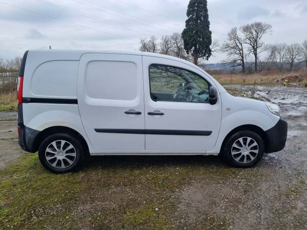 Vente Renault kangoo 2015 1.5dci 75cv 55kw euro5 airco 2