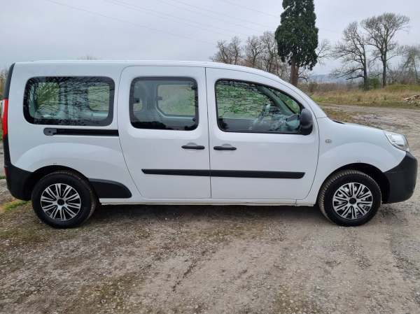 Vente Renault kangoo 6/2019 double cabine 108127km 1.5dc