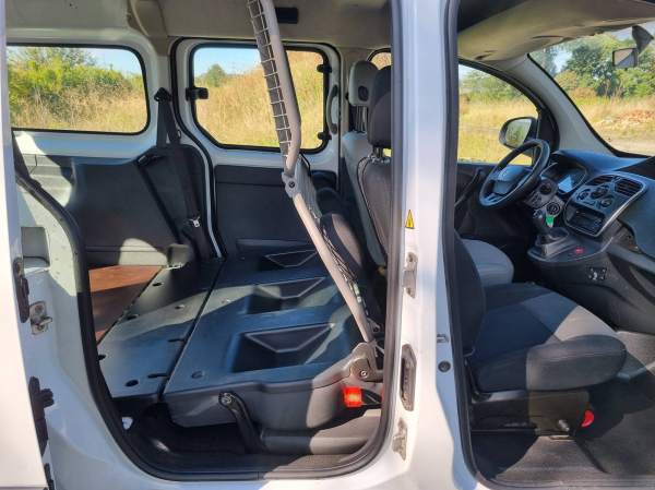 Annonce Renault kangoo 6/2019 double cabine 147000km 1.5dc