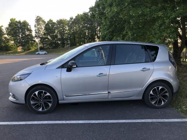Annonce Renault scenic 3 bose 1,5dci