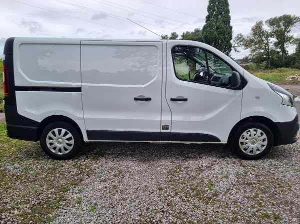 Vente Renault trafic 10/2018 l1h1 89000km 1.6dci 95cv 70