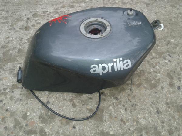 Résérvoir aprilia 125 af1 futura 1991 pas cher