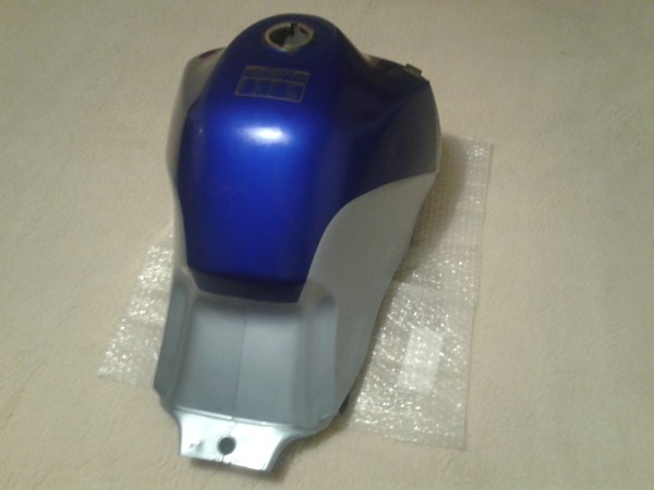 Annonce Réservoir bleu honda 600 transalp 1992