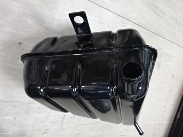 Vente R&eacute;servoir d'eau pour ferrari 348