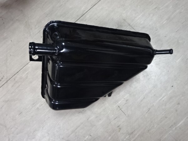 Annonce R&eacute;servoir d'eau pour ferrari 348