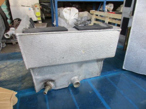 Réservoir de carburant gauche ferrari mondial 3.2 pas cher