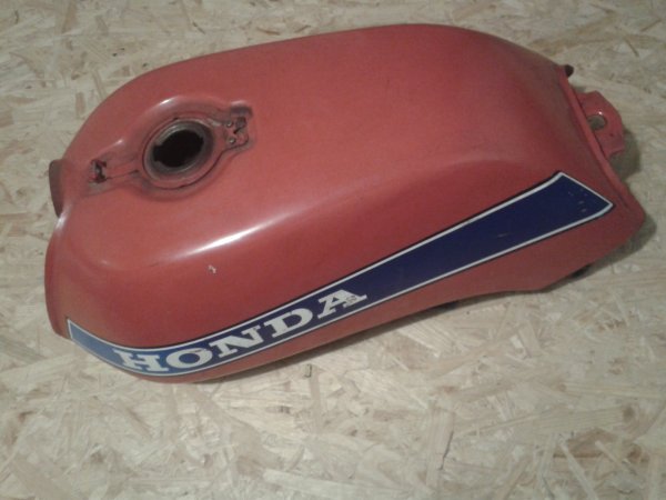 Vente Réservoir honda 400 cbn 1980