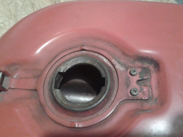 Annonce Réservoir honda 400 cbn 1980