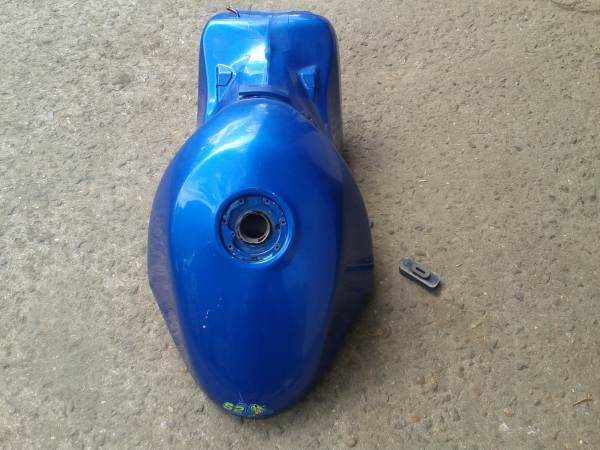 Annonce Réservoir kawasaki 1100 zzr 1991