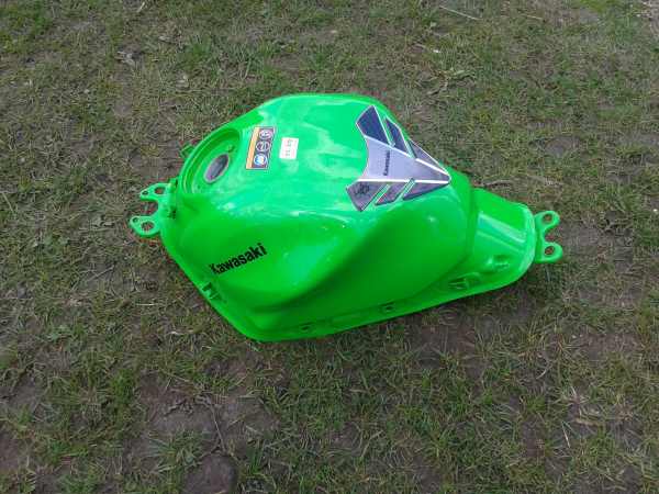 Vente R&eacute;servoir kawasaki 650 ninja 2021