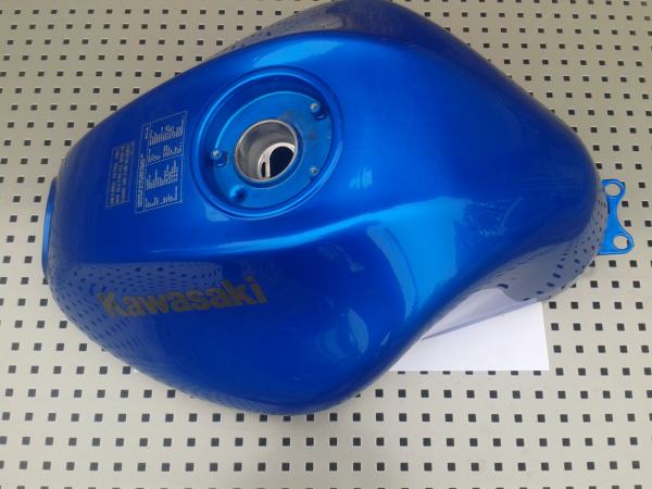 Vente R&eacute;servoir kawasaki er6 2012