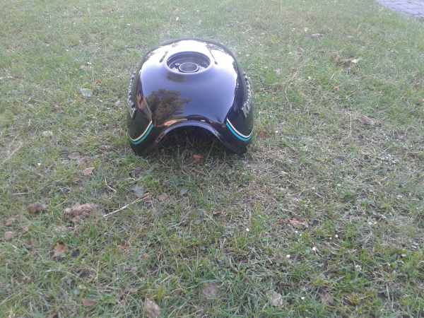 R&eacute;servoir kawasaki z 650 rs 2023