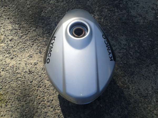 Réservoir kimko 125 quanon 2012