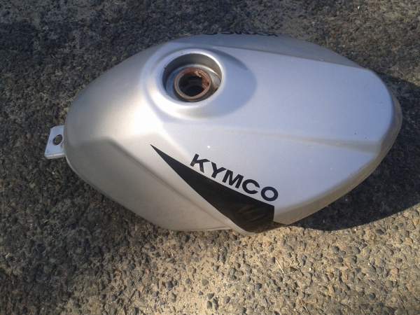 Vente Réservoir kimko 125 quanon 2012