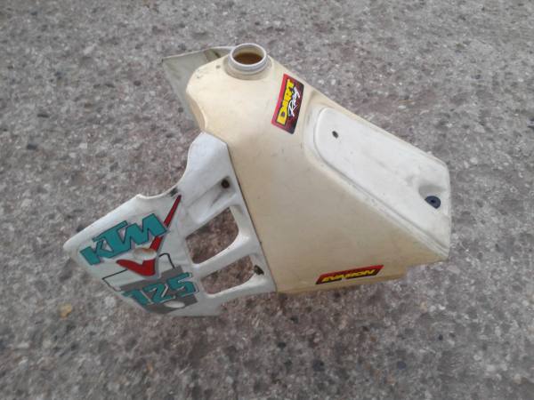R&eacute;servoir ktm rv 125 mx 1991 pas cher